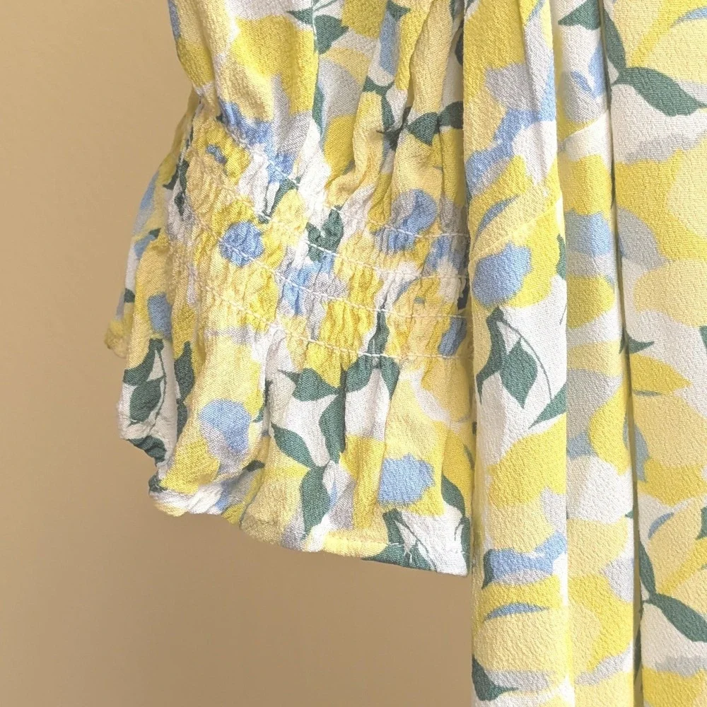 3/$25 LOFT Floral Blouse M Yellow Blue Puff Sleeve Smocked Ruffle Cuff Top